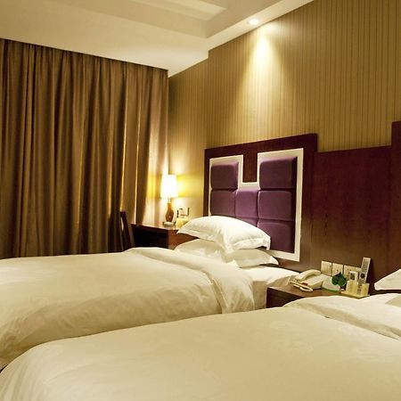 Yuwei Business Hotel Guilin Buitenkant foto